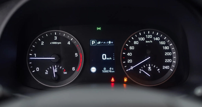 Hyundai Tucson cena 75990 przebieg: 106597, rok produkcji 2017 z Tychowo małe 781